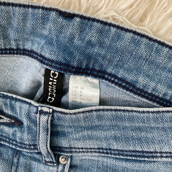 Jeans - Picture 3 of 4